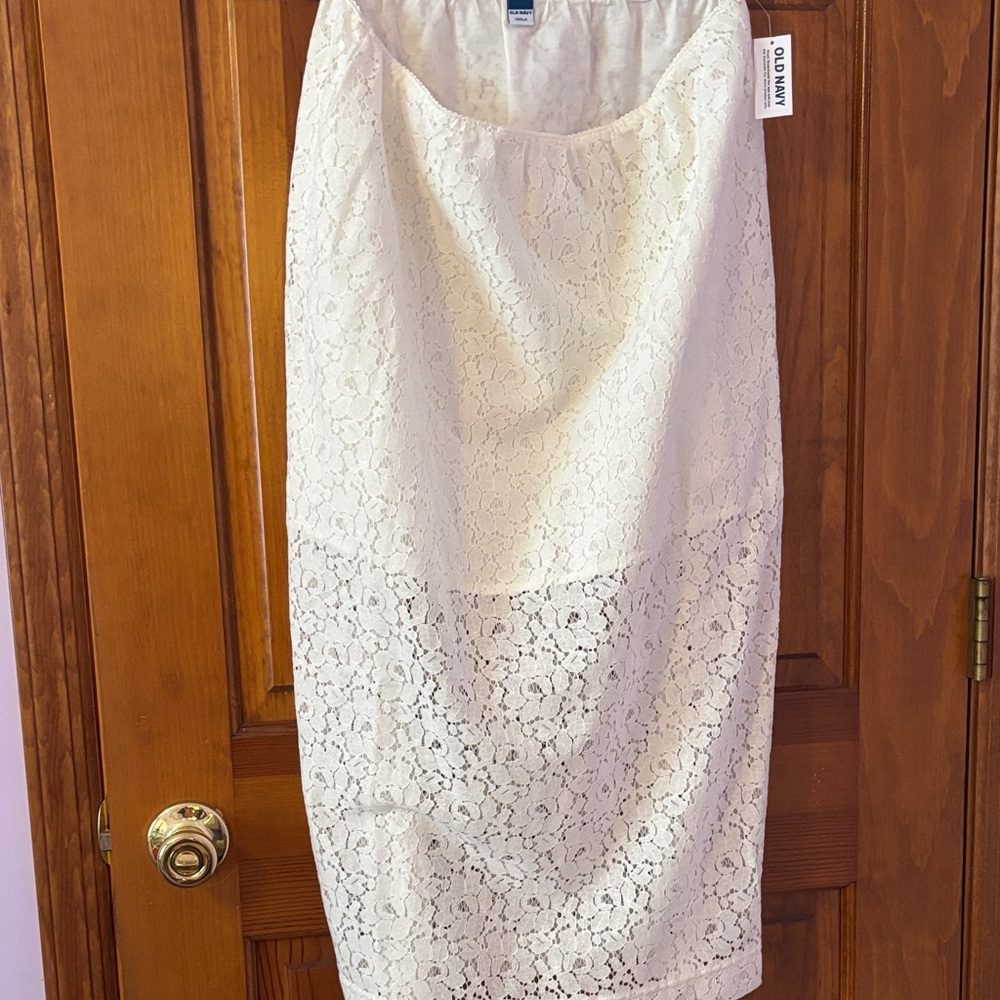 Old navy Cream Lace Pencil Skirt